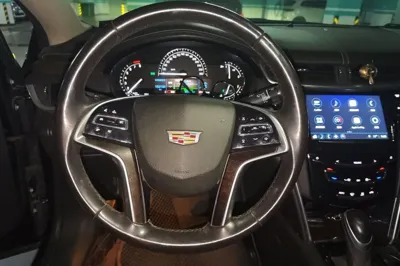 Cadillac XTS