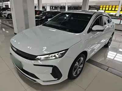 Geely L HiP