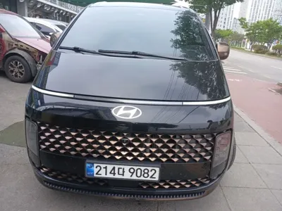 Hyundai Staria