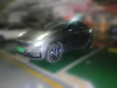 Lynk & Co 05