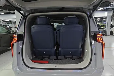 SAIC MAXUS G90
