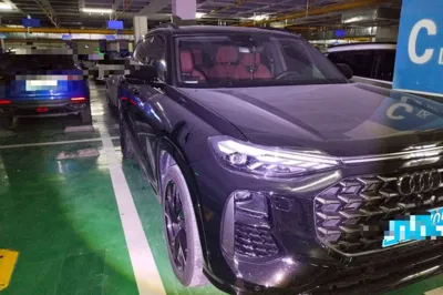 Audi Q6