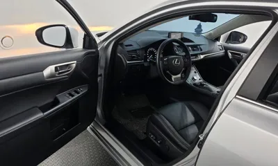 Lexus CT200h
