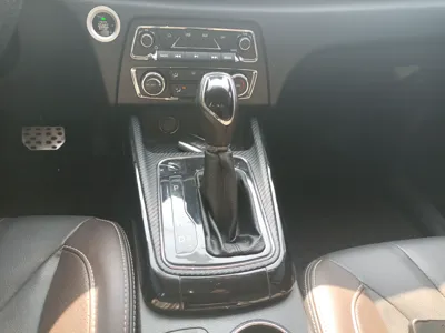 Dongfeng Fengon 370