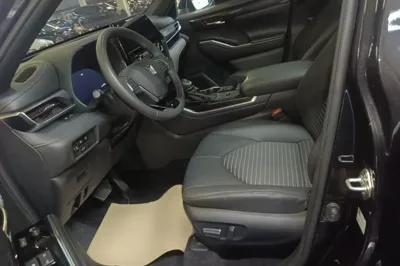 Toyota Crown Kluger