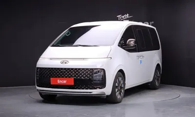 Hyundai Staria