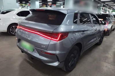 BYD e2