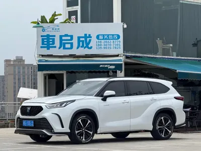Toyota Crown Kluger
