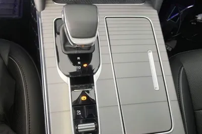 Hongqi HS7 PHEV