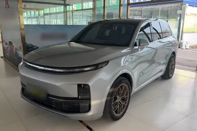 Li Auto L8