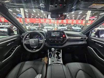 Toyota Crown Kluger