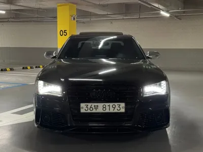 Audi S8