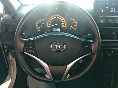Toyota Yaris L