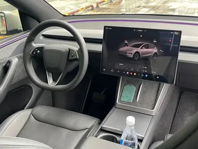 Tesla Model Y L