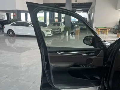 BMW X5 (Import)
