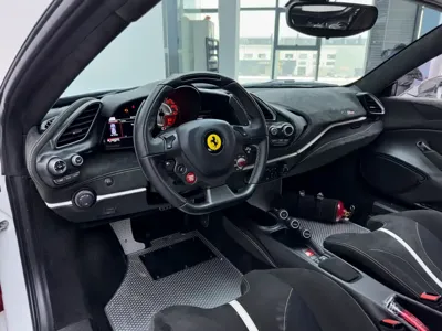 Ferrari 488