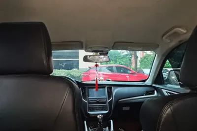 Zotye SR7