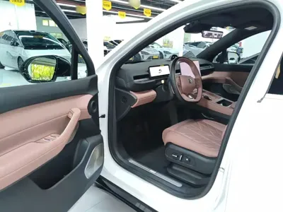 Nio EC6