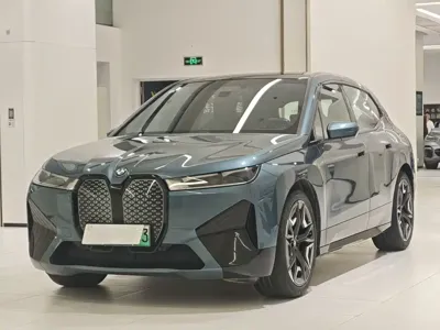 BMW iX