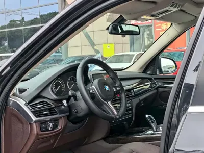 BMW X5 (Import)
