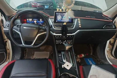 Venucia T60