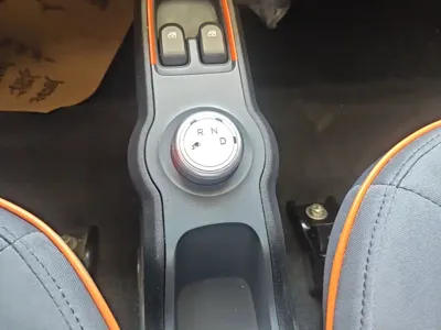 Baojun E100