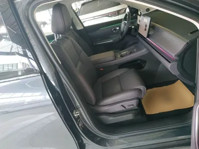 Leapmotor C10