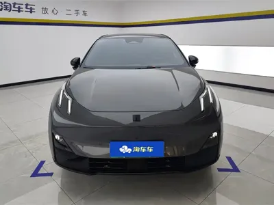 Lynk & Co Z20