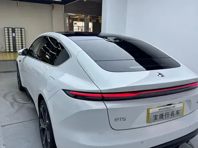 Nio ET5