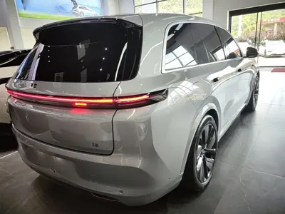 Li Auto Li L8