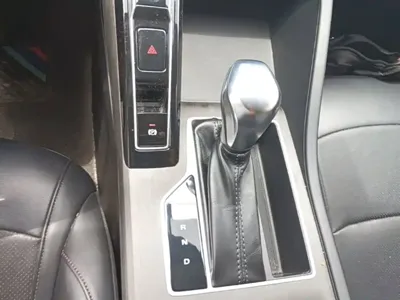 Roewe i5