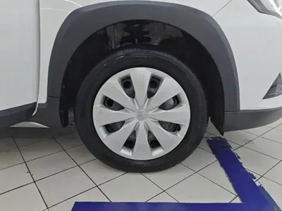 Toyota Yaris L