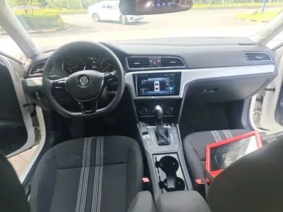 Volkswagen Lamando