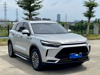 BAIC X7