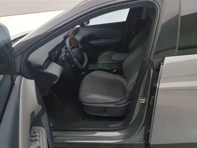 Lynk & Co Z20