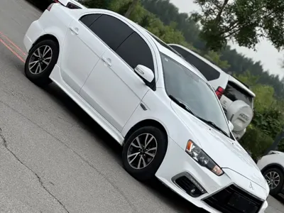 Mitsubishi Lancer EX