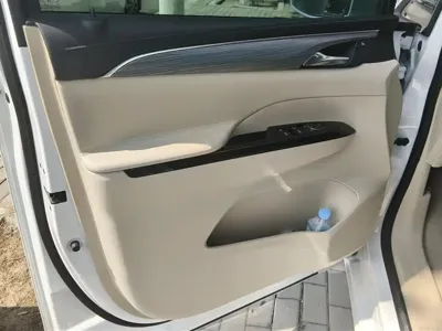 Buick GL8 Hybrid