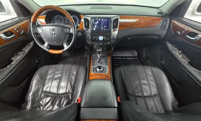 Hyundai Equus