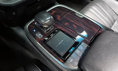 Lexus LS