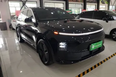 Li Auto L6