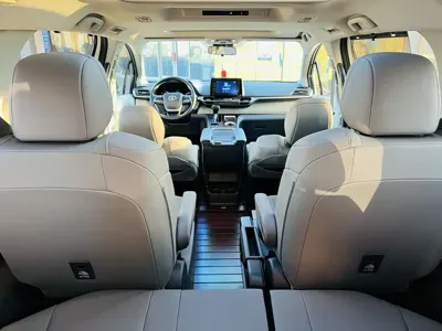 Toyota Granvia