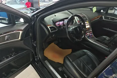 Lincoln MKZ