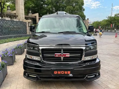 GMC Savana