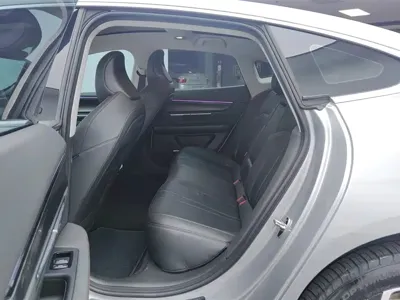 Xpeng P7