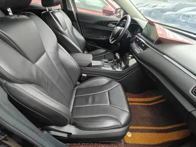 Hongqi Hongqi H5