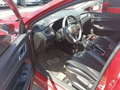 Roewe i5