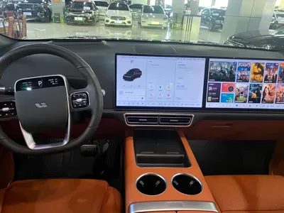 Li Auto Li L8