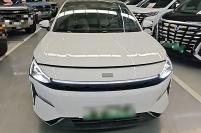 Geely Galaxy L6