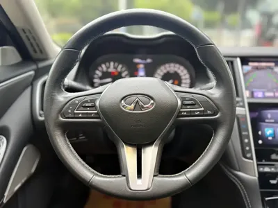Infiniti Q50L