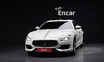Maserati Quattroporte
